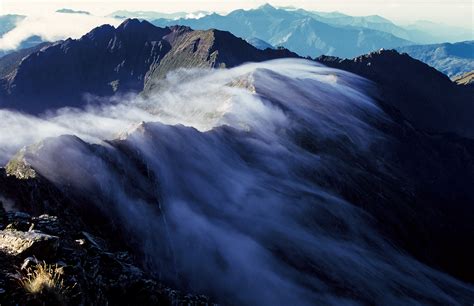 山脈分布圖|【百岳地形圖】玉山群峰3D立體導覽及圖資下載